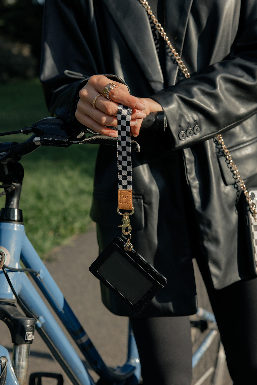 Bow Noir Wrist Lanyard