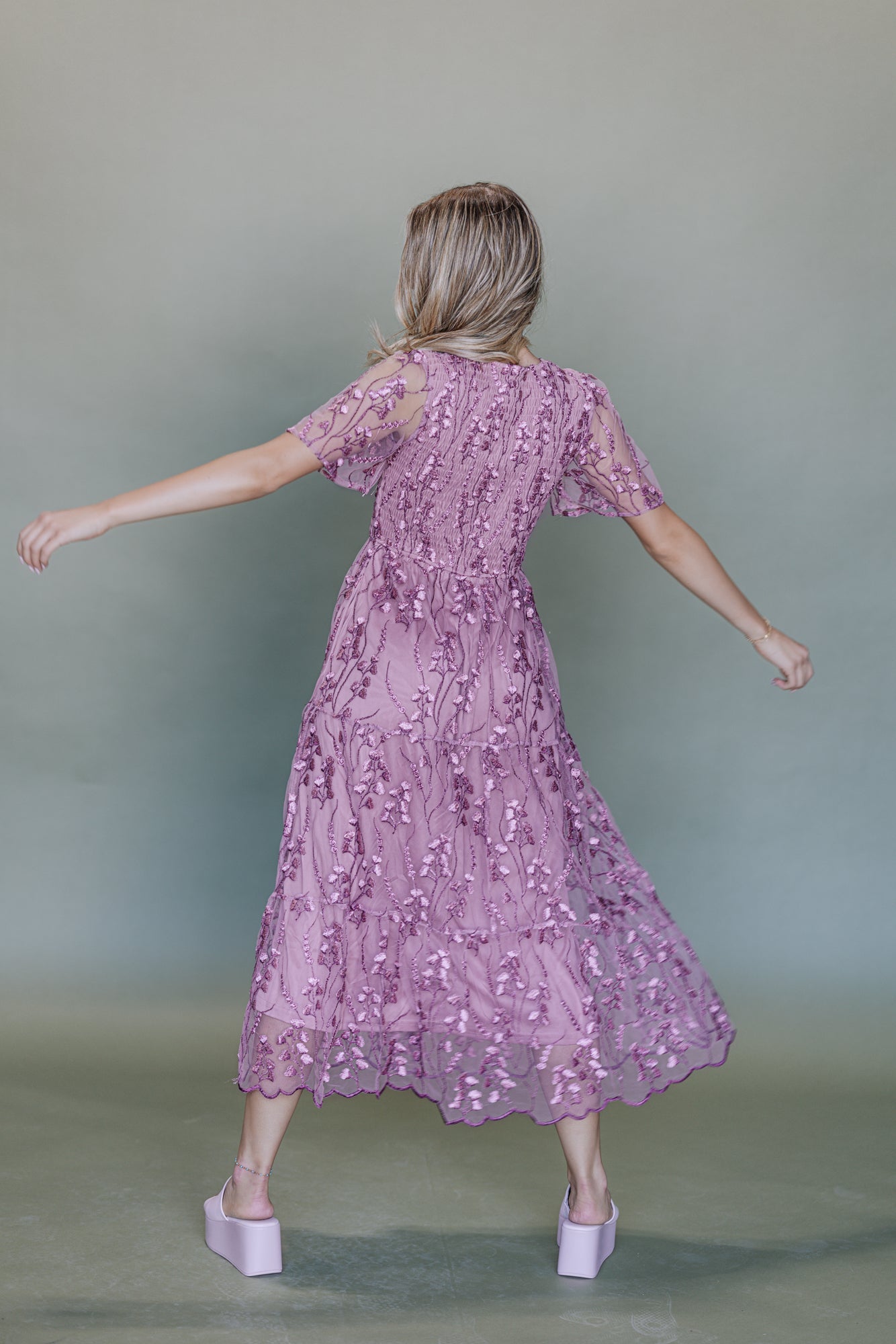 Tayla Midi Lace Dress in Orchid Pink