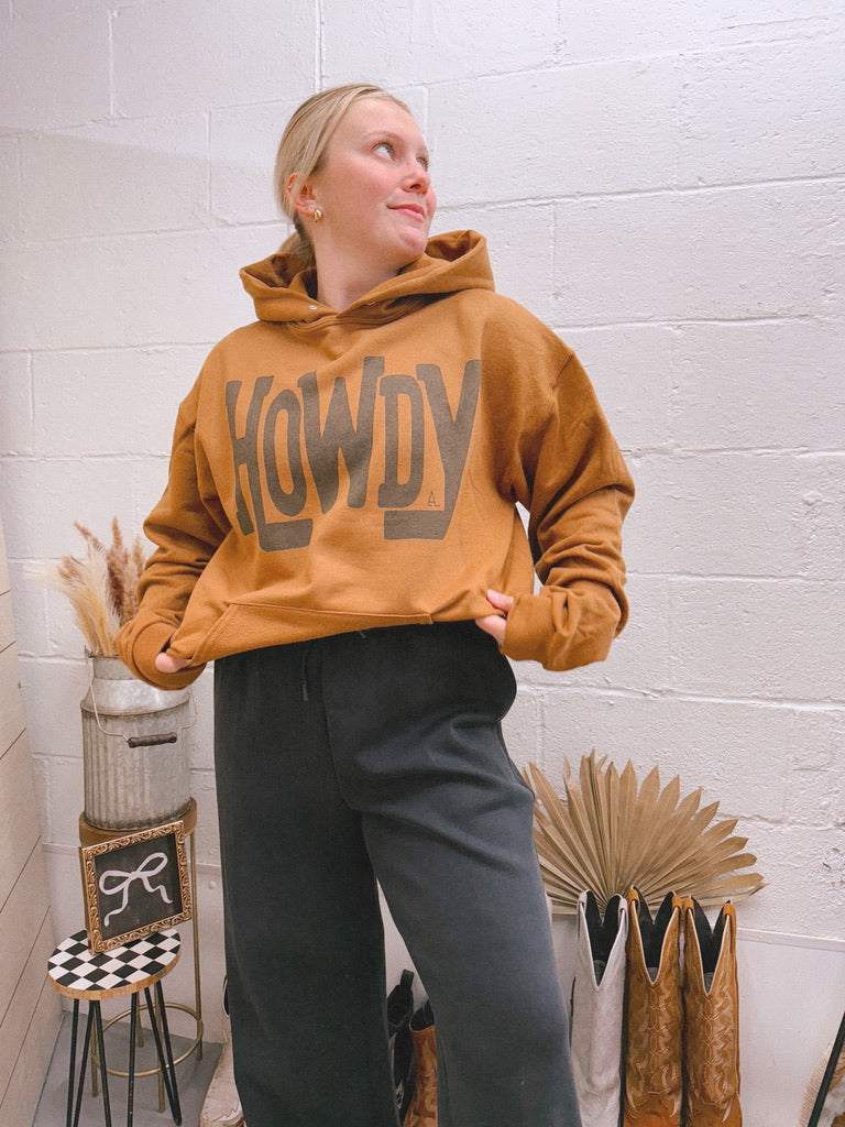 HOWDY HOODIE: PECAN