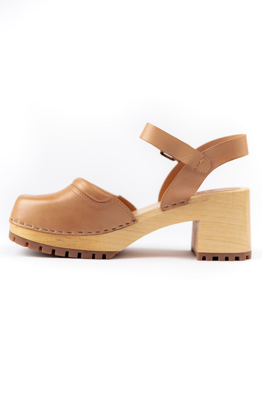 MIA Kaolin Clogs