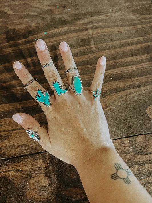 Long Turquoise Oval Ring | Size 6.5