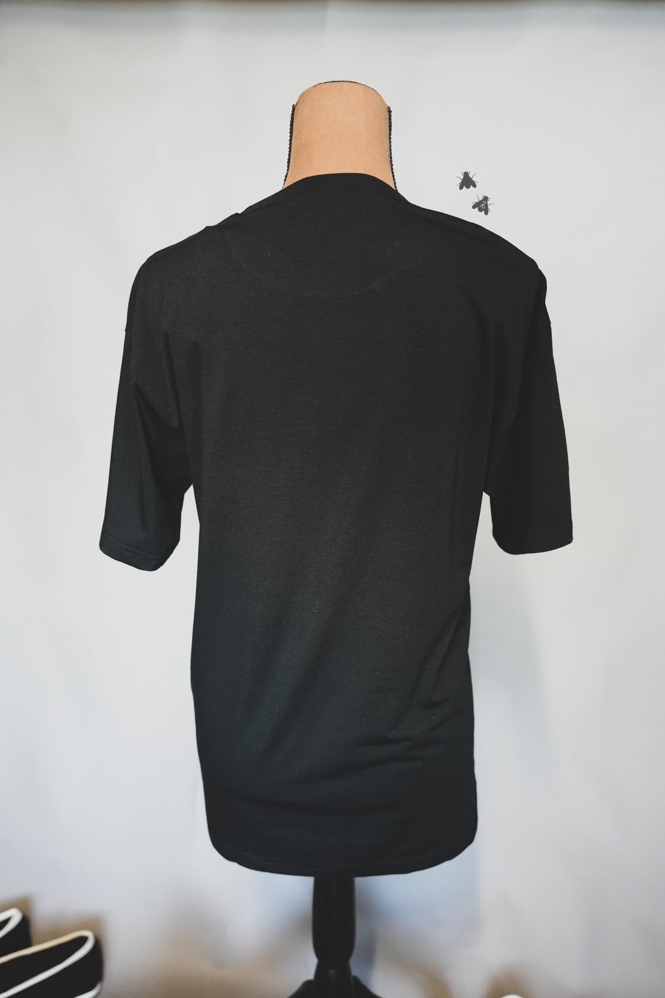 STOLEN SADDLE TEE [XL-3X ONLY]