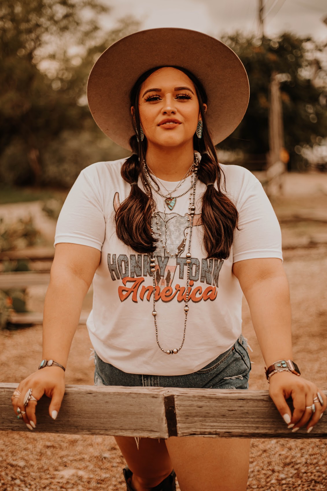 Honky Tonk America Tee with printed Longhorn skull