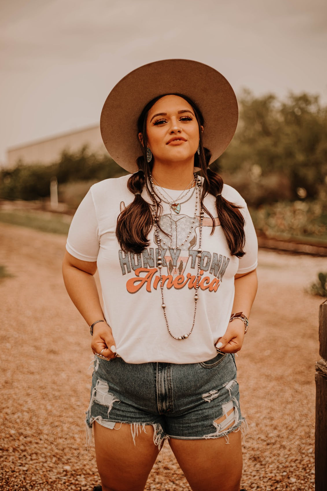 Honky Tonk America Tee with printed Longhorn skull